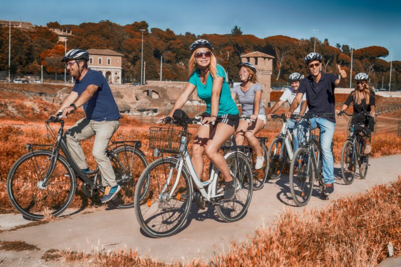 Electric bike tour with easy bike rent